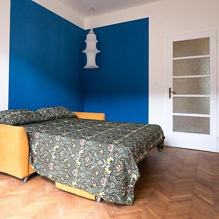 700MstazionecentraleAmpio Trilocale Con 2Balconi Trieste Luaran gambar