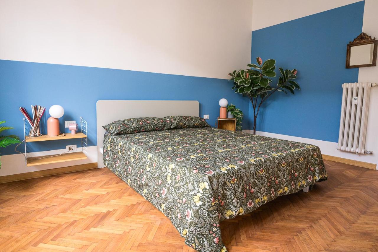 700MstazionecentraleAmpio Trilocale Con 2Balconi Trieste Luaran gambar